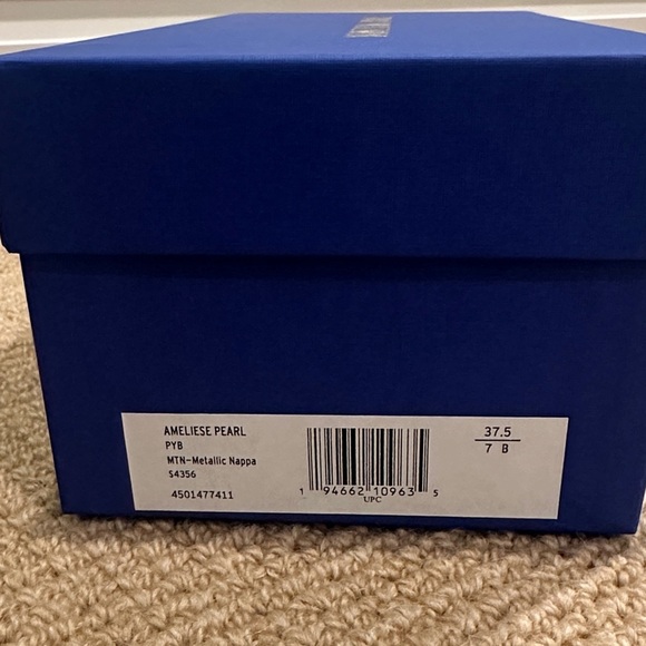 Stuart Weitzman Metallic Gold Sandals - Picture 4 of 4